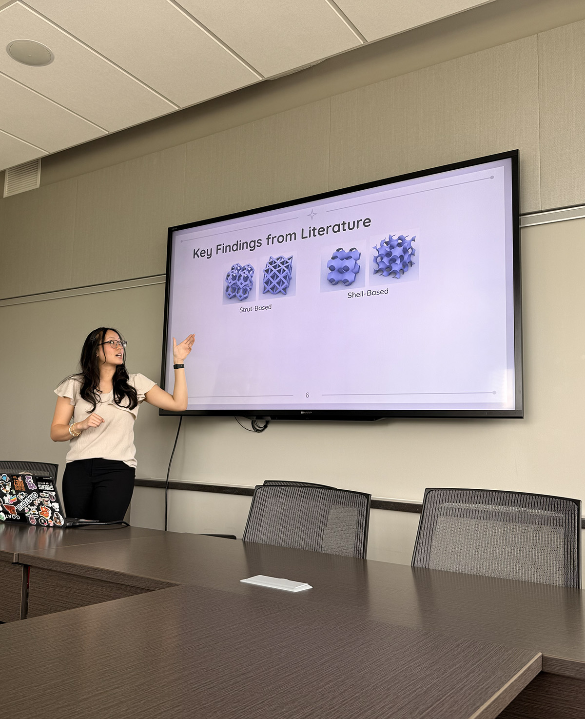 Katlinh defending her bachelor thesis (2026)
