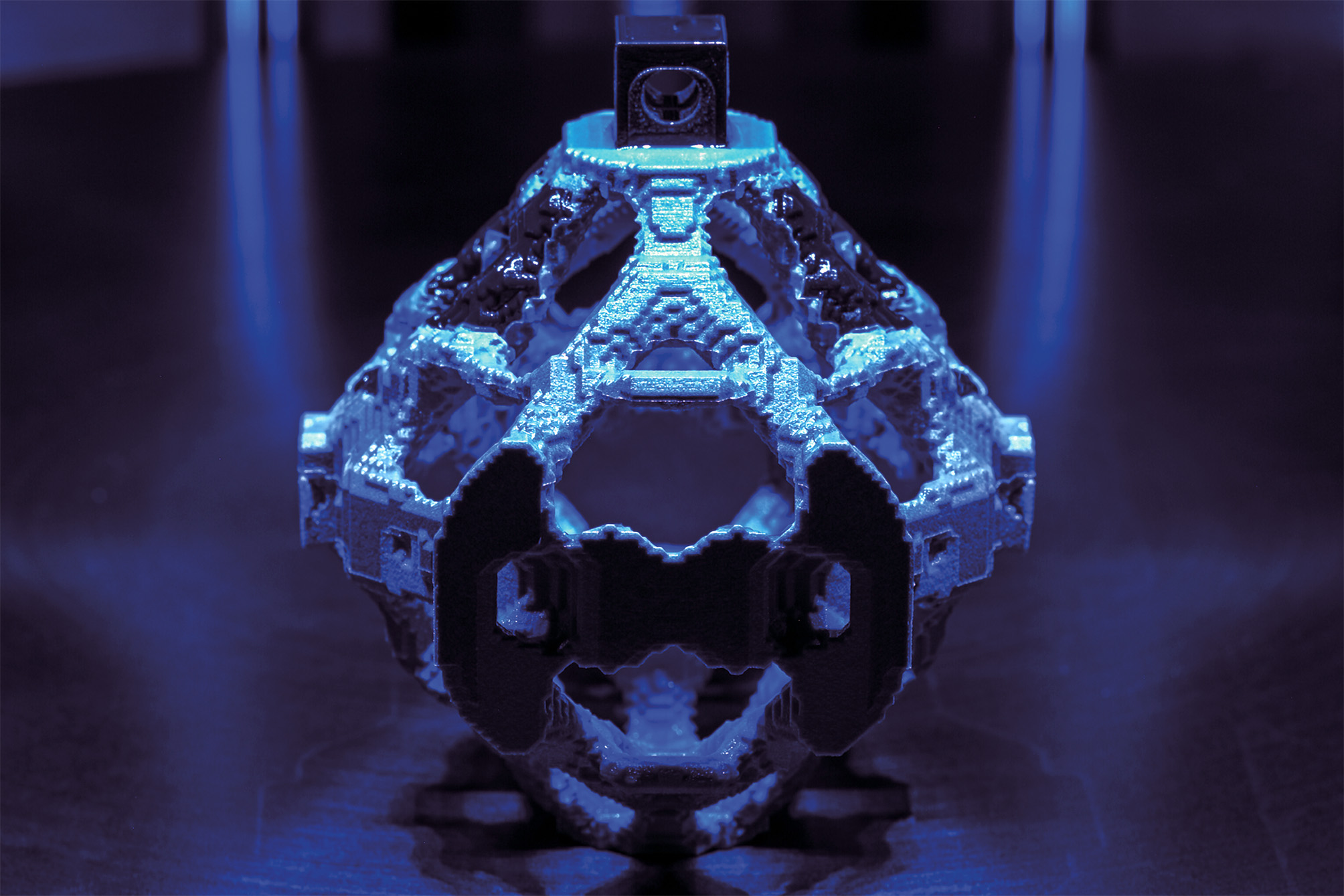 A 3D-printed two-material lattice that deforms differently when heated
